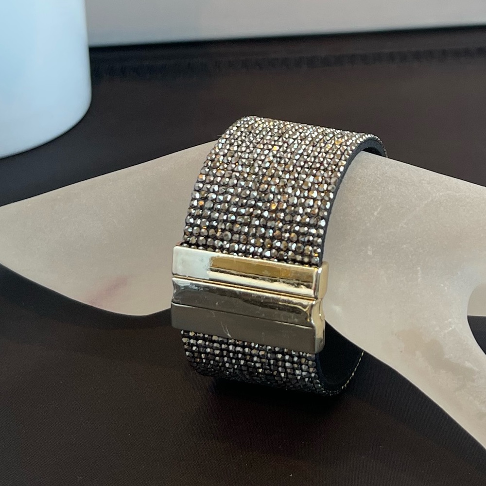 Rhinestone bracelet - Color grayish silver - Picture 6 of 6